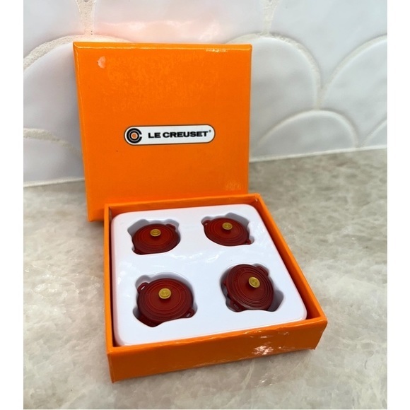 Le Creuset Accents Nib 4 Le Creuset Pot Protector Cerise Red Dutch